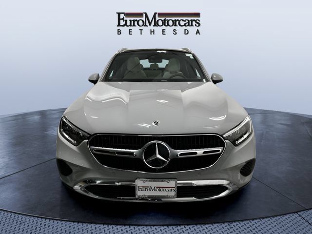 Used 2026 Mercedes-Benz GLC 300 4MATIC image 11
