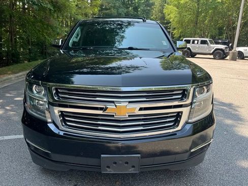 Used 2019 Chevrolet Tahoe Premier w/ Premier Plus Edition AWD/4WD image 3
