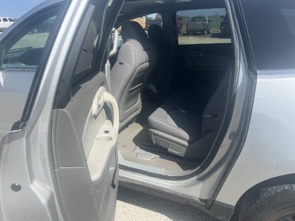 Used 2012 Chevrolet Traverse LT AWD/4WD image 8