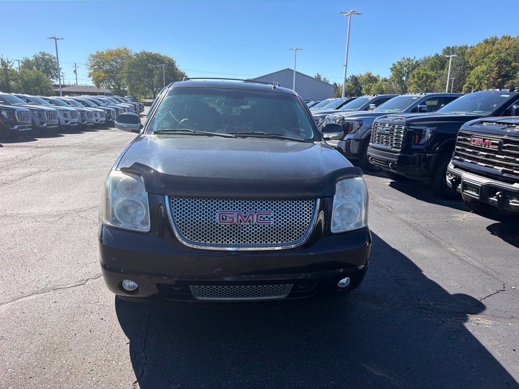 Used 2010 GMC Yukon Denali AWD/4WD image 5