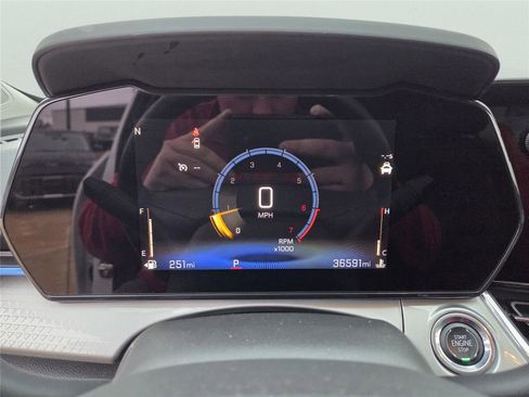 Used 2024 Chevrolet Trax LT image 21