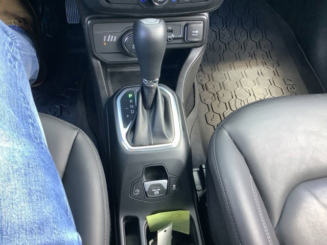 Certified 2023 Jeep Renegade Limited AWD/4WD image 20