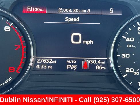 Used 2023 Audi Q5 2.0T Premium w/ Convenience Package AWD/4WD image 43