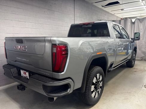New 2026 GMC Sierra 2500 Denali w/ Denali Reserve Package AWD/4WD image 2