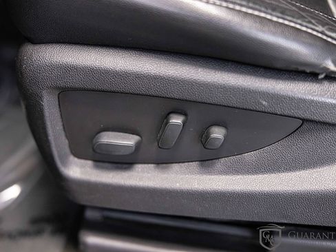 Used 2017 GMC Yukon SLT RWD image 21