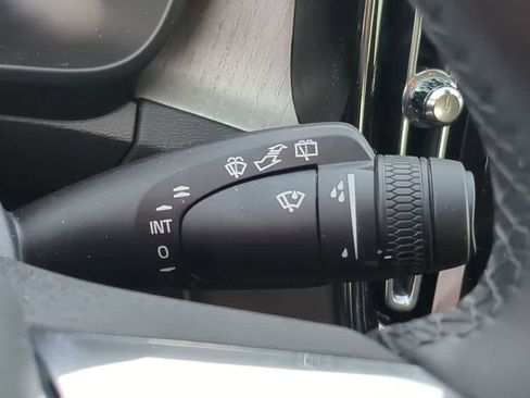 Used 2026 Volvo XC40 B5 Core w/ Protection Package Premier image 24