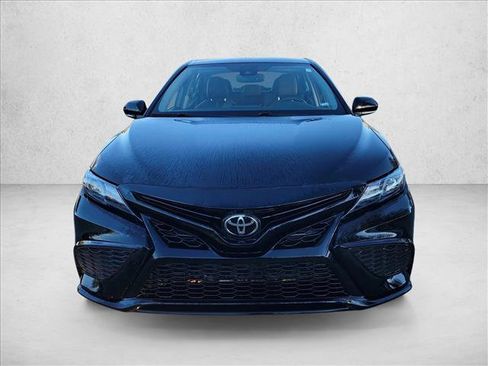 Used 2024 Toyota Camry SE image 2