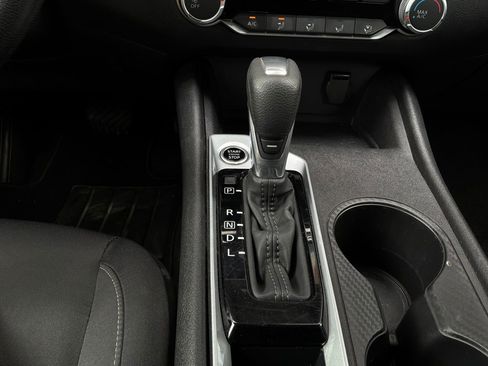 Used 2025 Nissan Altima 2.5 SV FWD image 23