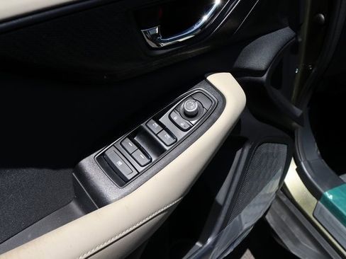 Used 2025 Subaru Outback Premium image 22