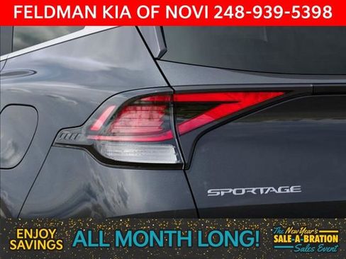 New 2025 Kia Sportage LX image 11