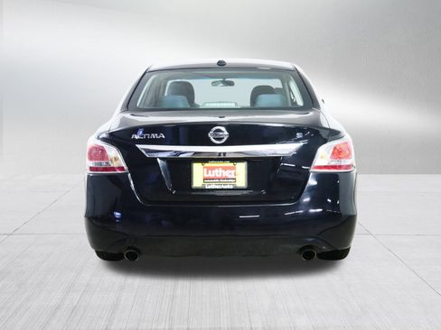 Used 2015 Nissan Altima 2.5 S w/ Power Driver Seat Package image 6