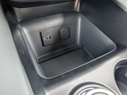 New 2026 Ford Explorer Active w/ Active Comfort Package AWD/4WD image 15