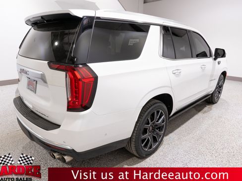 Used 2024 GMC Yukon Denali w/ Advanced Technology Package AWD/4WD image 5