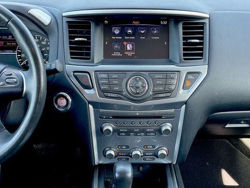 Used 2017 Nissan Pathfinder SL w/ SL Premium Package AWD/4WD image 13