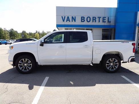 Certified 2025 Chevrolet Silverado 1500 LT AWD/4WD image 2