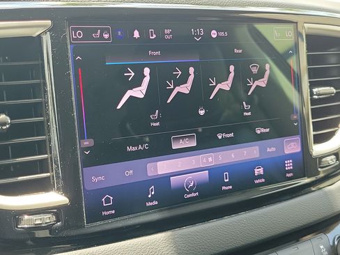 Used 2023 Chrysler Pacifica Touring-L FWD image 29