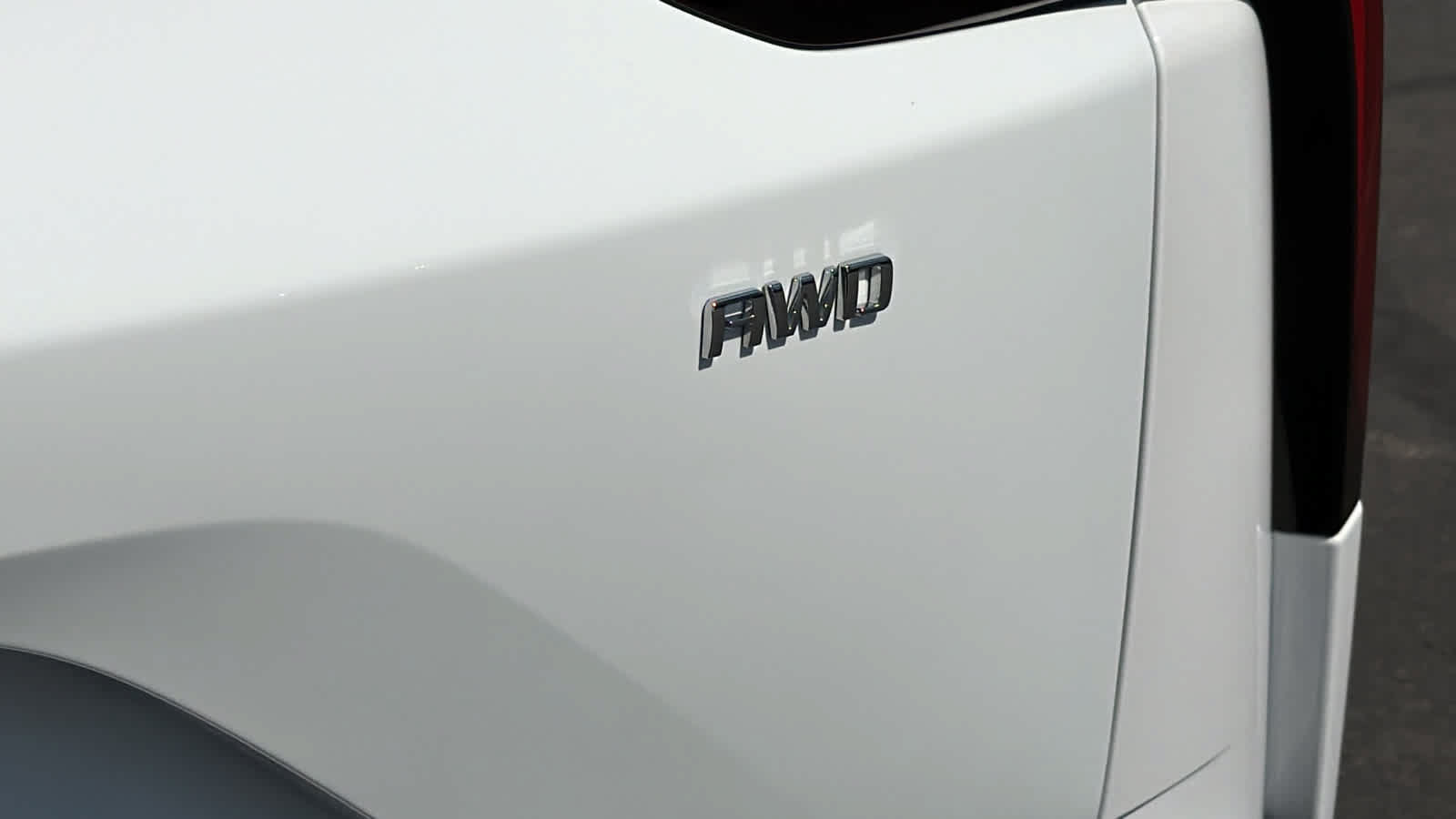 Used 2024 Chevrolet Blazer EV LT AWD/4WD image 28