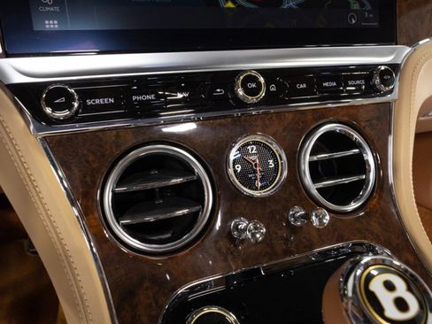 Used 2020 Bentley Continental GT AWD/4WD image 33