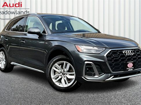 Used 2023 Audi Q5 2.0T Premium w/ Convenience Package image 3