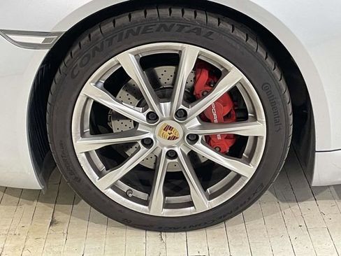 Used 2017 Porsche 718 Boxster S RWD image 11