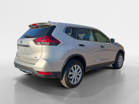 Used 2020 Nissan Rogue S image 4