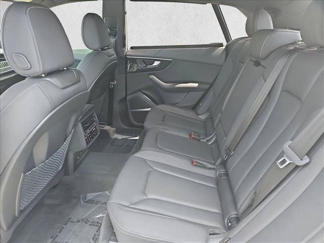 Used 2025 Audi Q8 Premium Plus AWD/4WD image 23