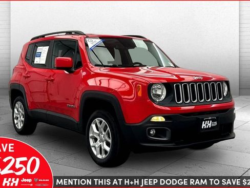 Used 2017 Jeep Renegade Latitude image 1