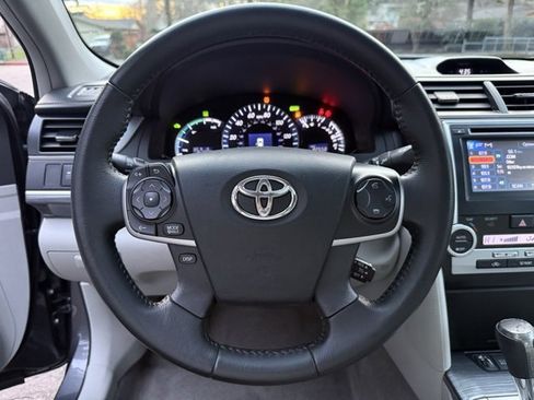 Used 2012 Toyota Camry XLE image 13