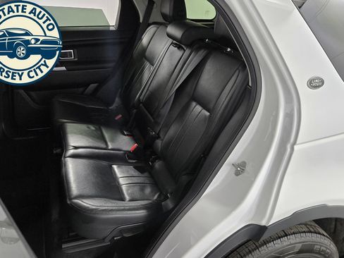 Used 2019 Land Rover Discovery Sport HSE AWD/4WD image 26