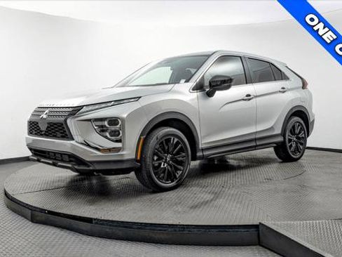 Used 2024 Mitsubishi Eclipse Cross LE AWD/4WD image 2