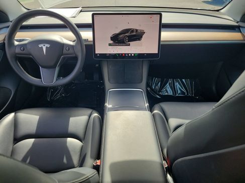 Used 2023 Tesla Model 3 Standard Range RWD image 11
