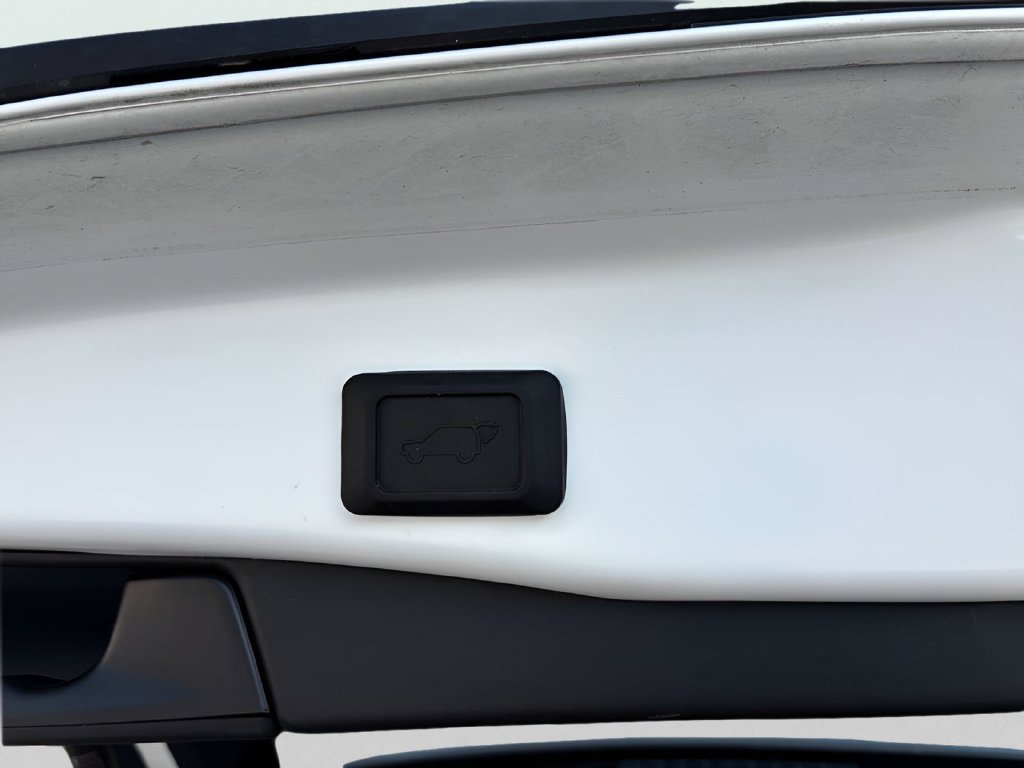 Used 2024 Toyota RAV4 Limited AWD/4WD image 14