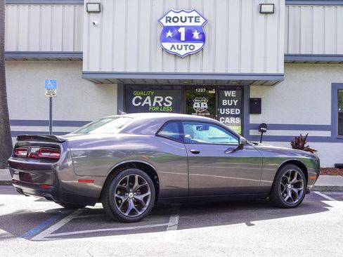 Used 2019 Dodge Challenger SXT w/ Plus Package RWD image 3