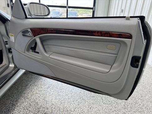 Used 2001 Mercedes-Benz SL 500 image 21