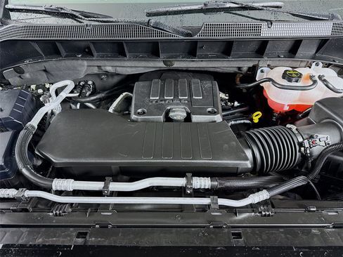 Used 2025 Chevrolet Silverado 1500 Custom image 28