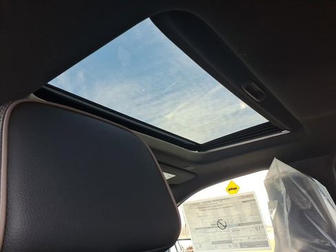 New 2026 GMC Canyon Denali image 15