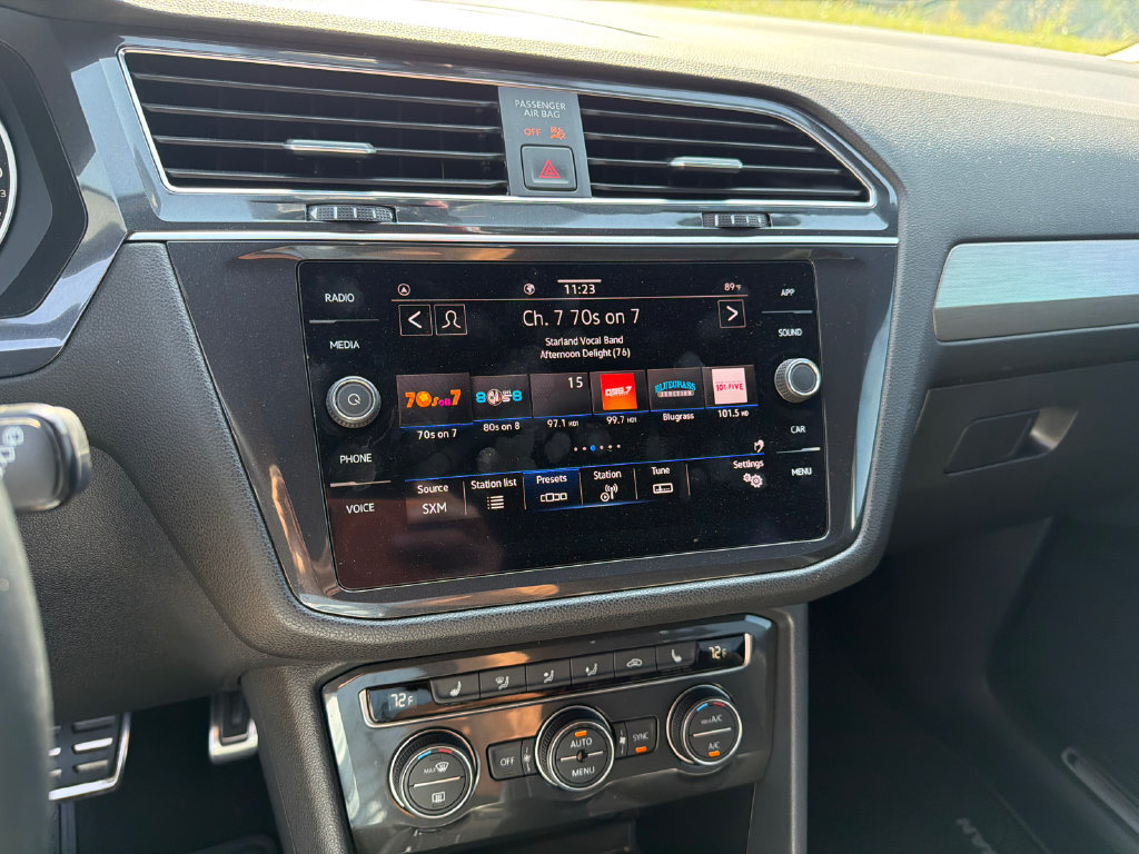 Used 2021 Volkswagen Tiguan SE R-Line FWD image 28