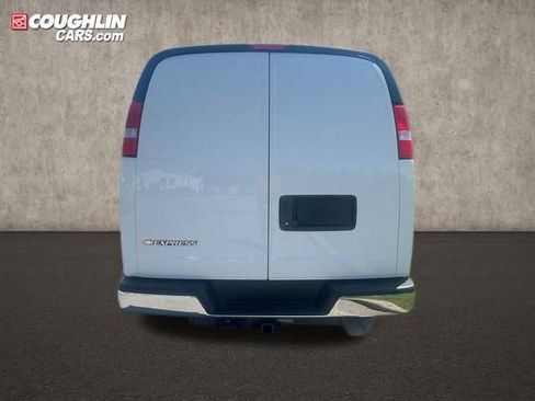 New 2025 Chevrolet Express 3500 Extended w/ Driver Convenience Package RWD image 5
