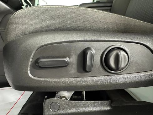 Used 2020 GMC Acadia SLE w/ Driver Convenience Package AWD/4WD image 34