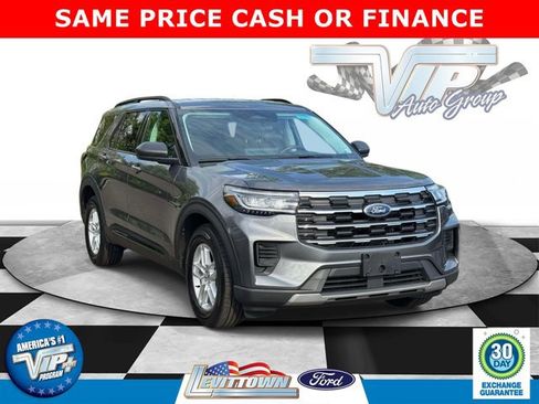 Used 2026 Ford Explorer Active AWD/4WD image 1