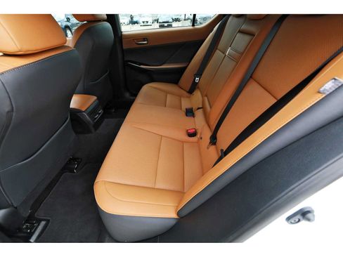 Used 2024 Lexus IS 350 F Sport RWD image 12
