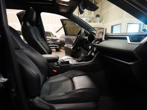 Used 2020 Toyota RAV4 XSE w/ All Weather Liner Package AWD/4WD image 9