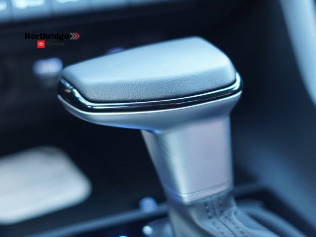 Used 2026 Hyundai Elantra Sport FWD image 25