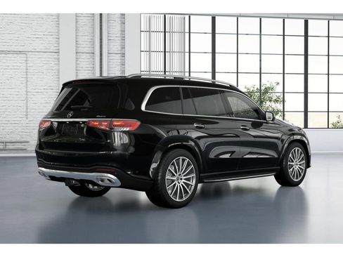 New 2026 Mercedes-Benz GLS 580 4MATIC image 21