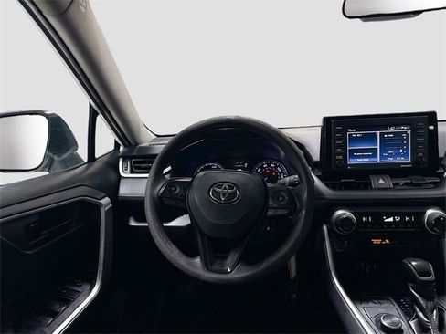 Used 2020 Toyota RAV4 LE image 21