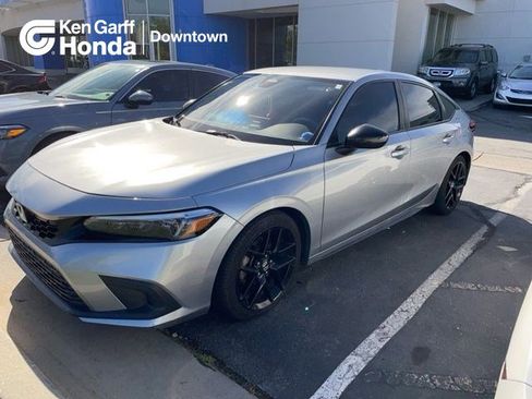 Used 2022 Honda Civic Sport image 1