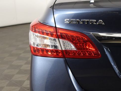 Used 2014 Nissan Sentra S image 10
