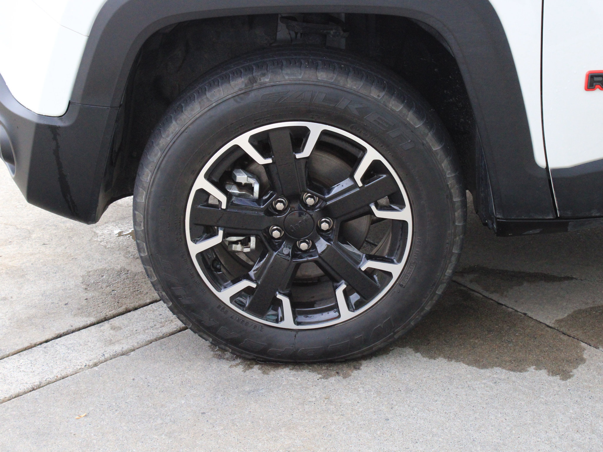 Used 2023 Jeep Renegade Trailhawk AWD/4WD image 12
