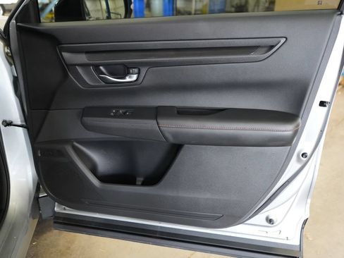 Used 2025 Honda CR-V Sport-L image 19
