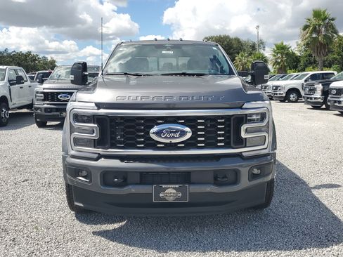 New 2026 Ford F450 Platinum w/ FX4 Off-Road Package image 3